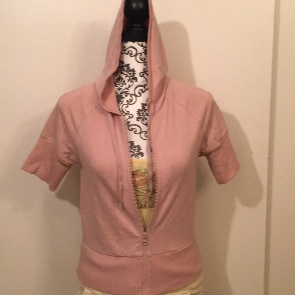 Light weight short sleeve sweatshirt